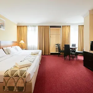 Grand Pacific Pwtc Hotel